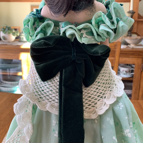 Gone With the Wind Scarlet O’Hara 19 inches fine bisque porcelain doll - Picture 6 of 14